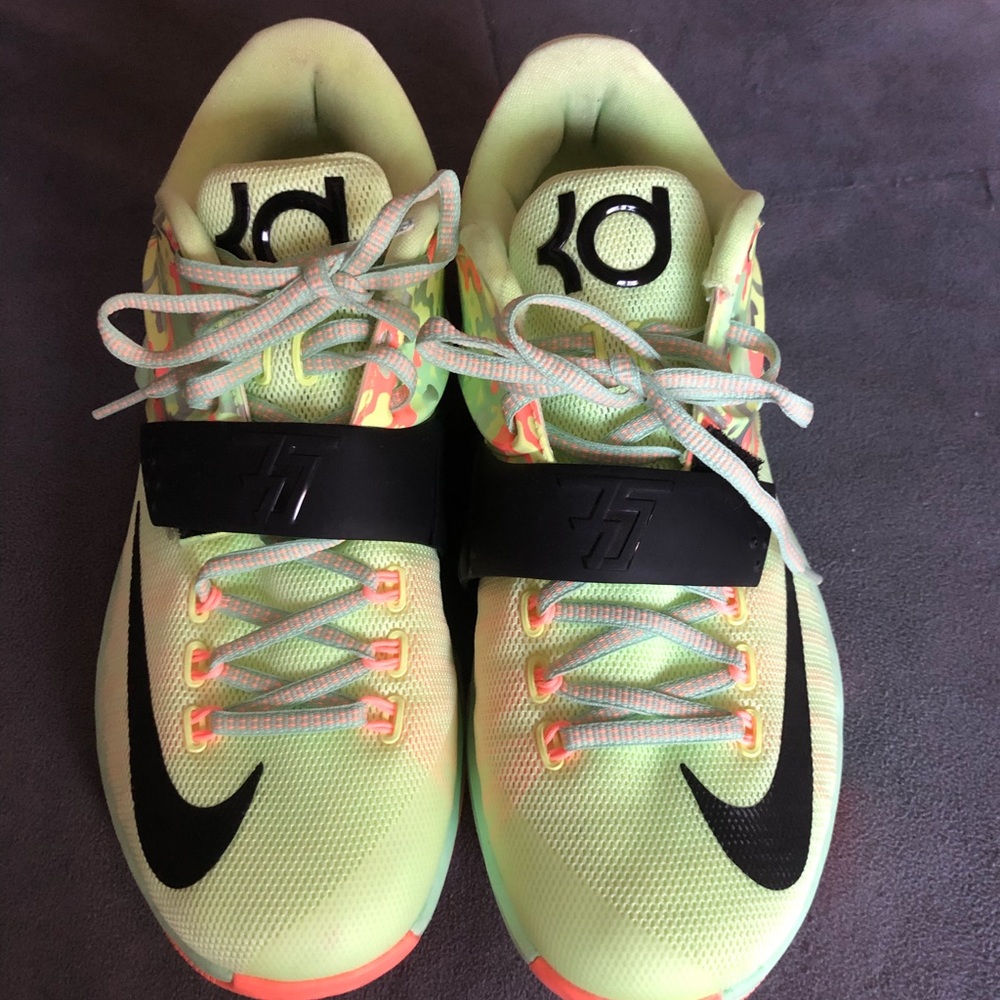 KD Nike Zoom Sneakers